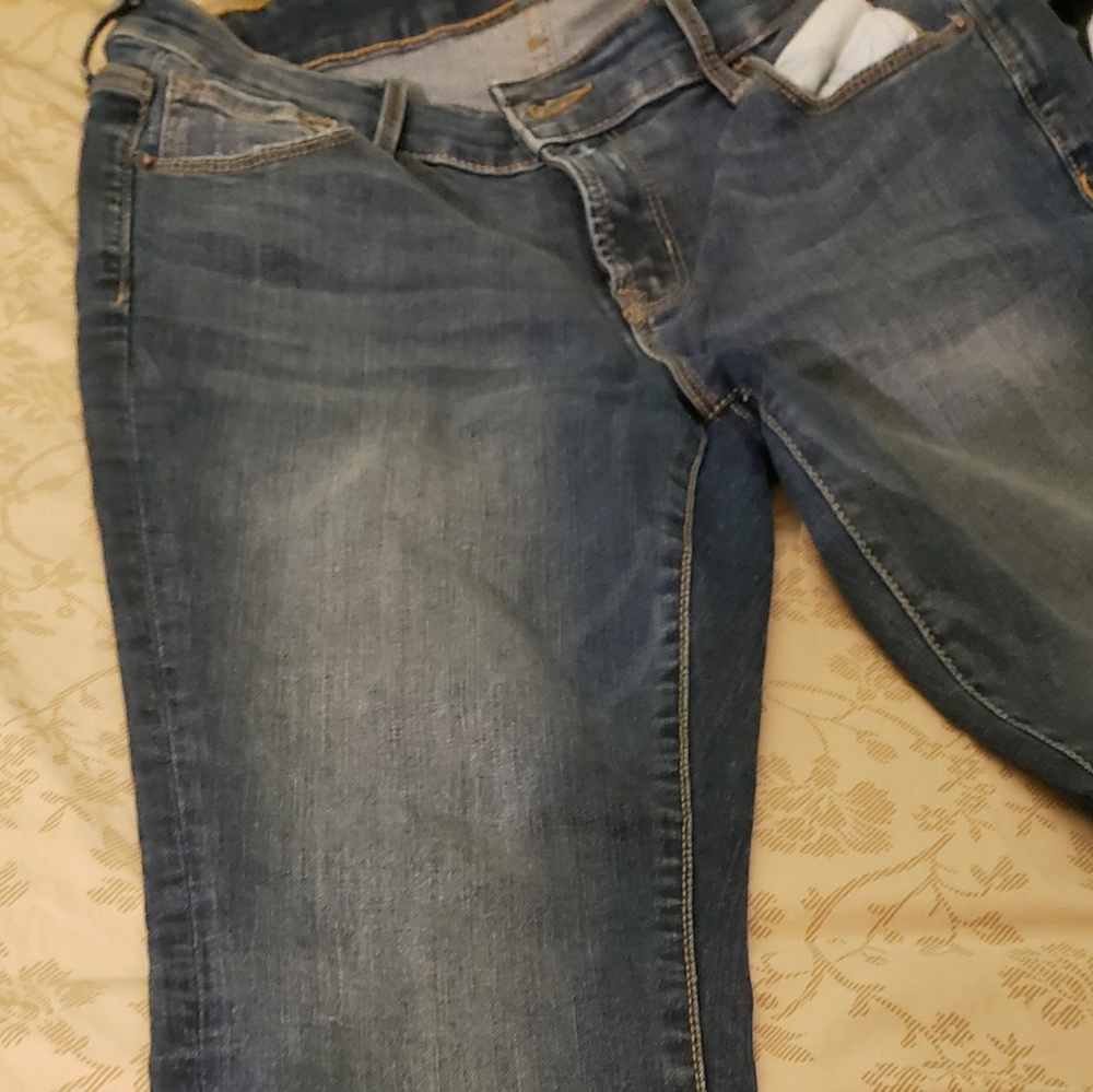 Old navy jeans.